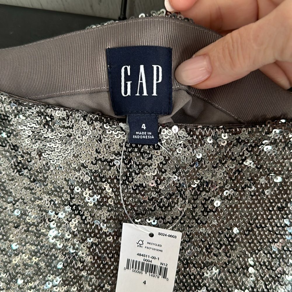 NWT Gap sequins mini skirt - Picture 5 of 9